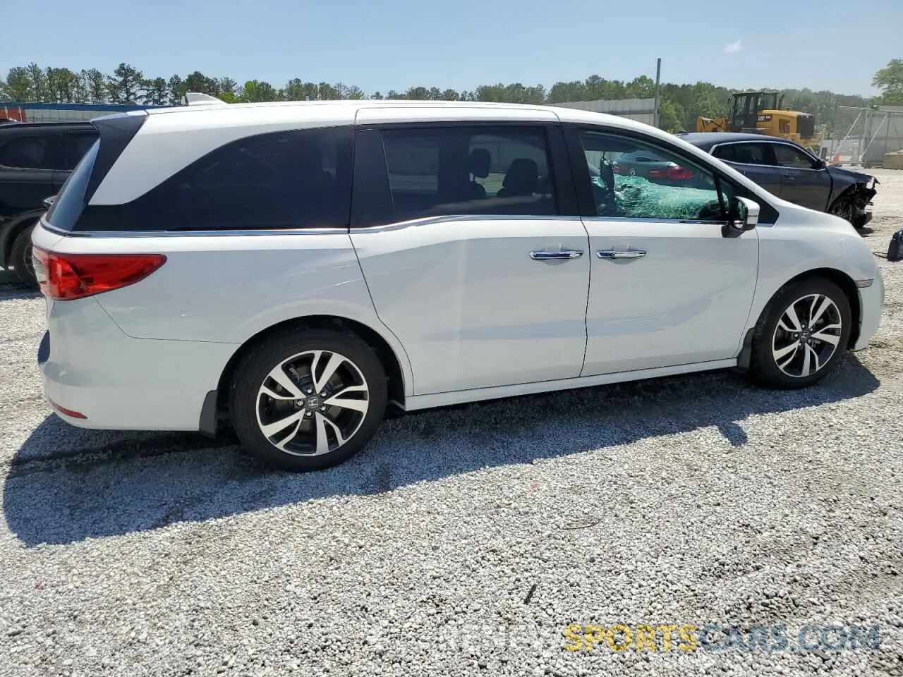 3 Фотография поврежденного автомобиля 5FNRL6H84PB071841 HONDA ODYSSEY 2023
