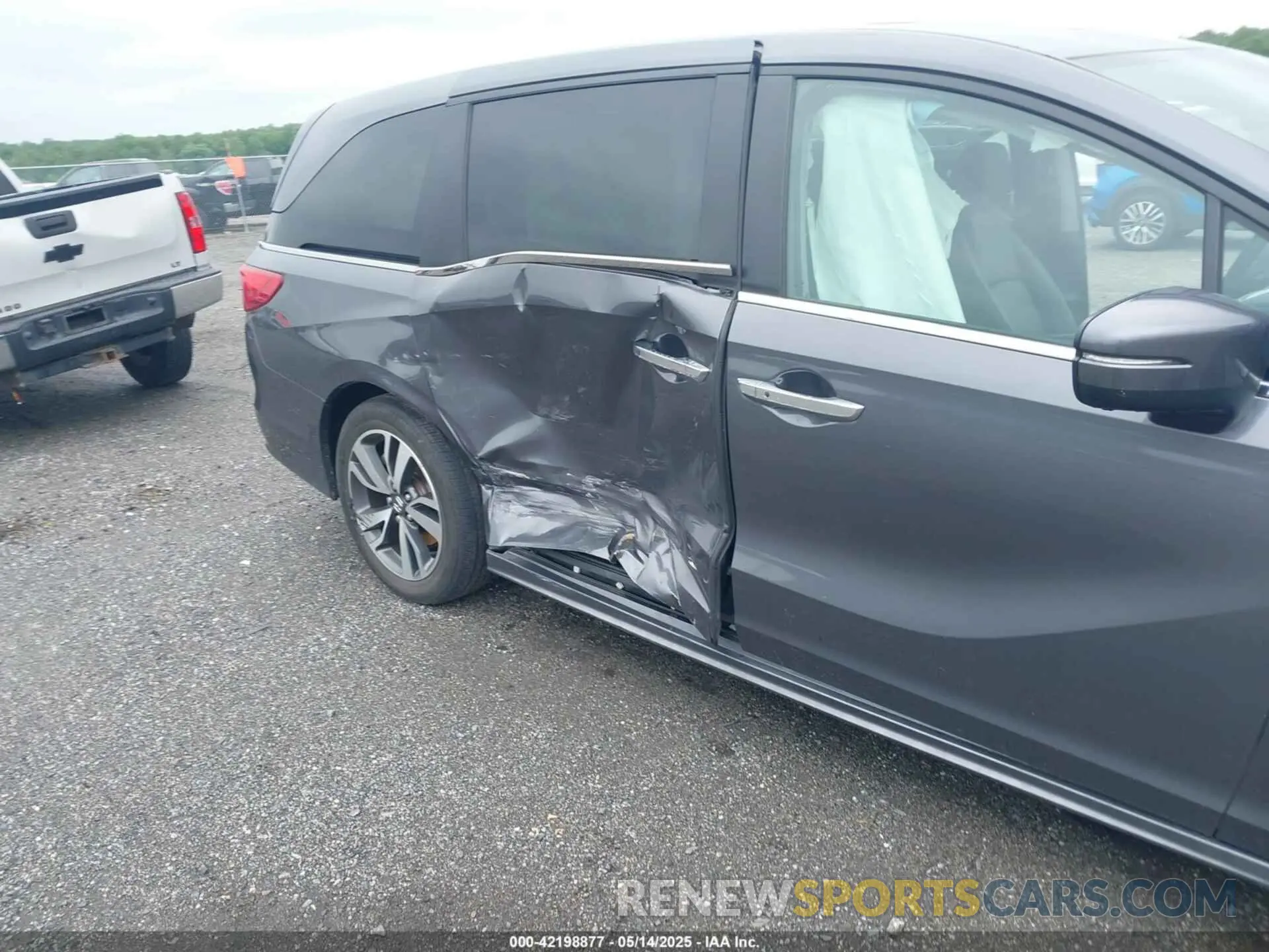 6 Photograph of a damaged car 5FNRL6H87PB019264 HONDA ODYSSEY 2023