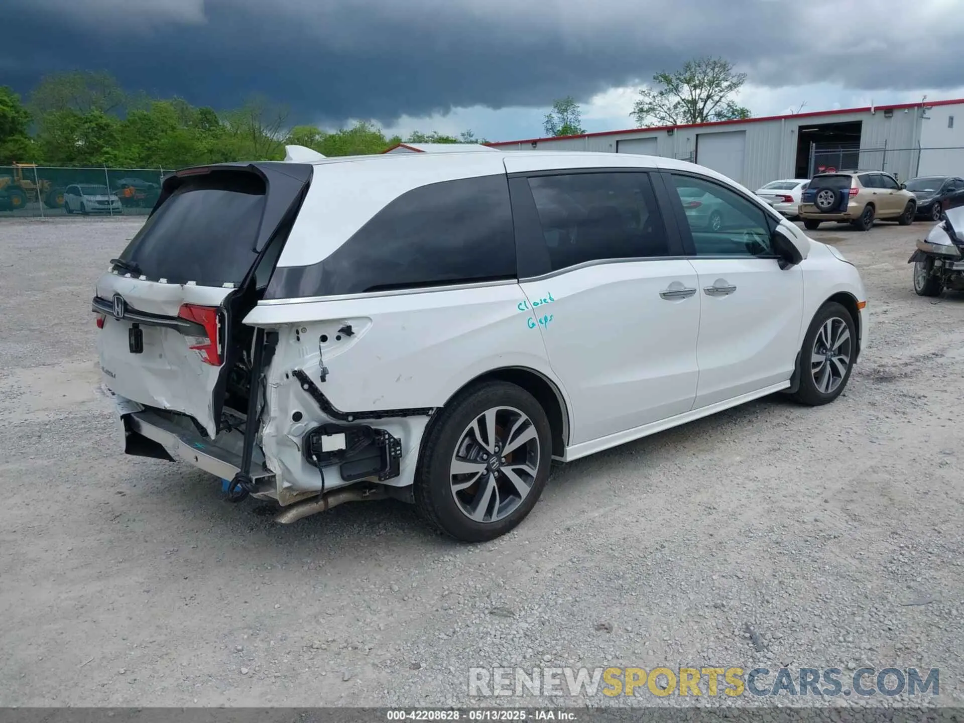 4 Photograph of a damaged car 5FNRL6H88PB079716 HONDA ODYSSEY 2023