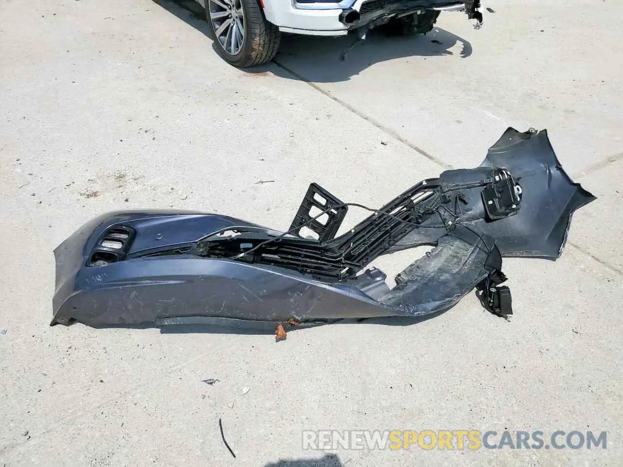 13 Photograph of a damaged car 5FNRL6H96PB039966 HONDA ODYSSEY 2023