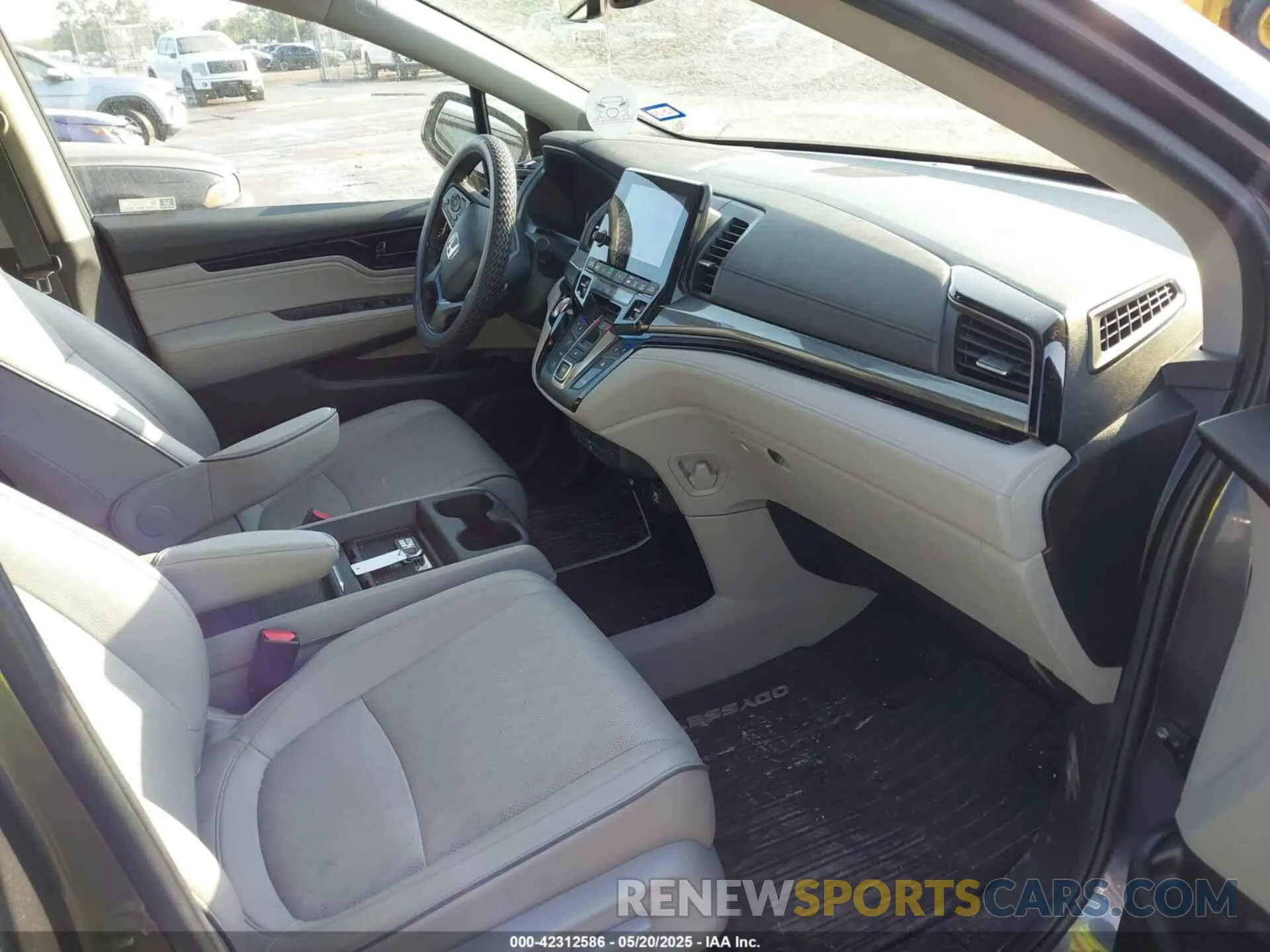 5 Photograph of a damaged car 5FNRL6H98PB017788 HONDA ODYSSEY 2023