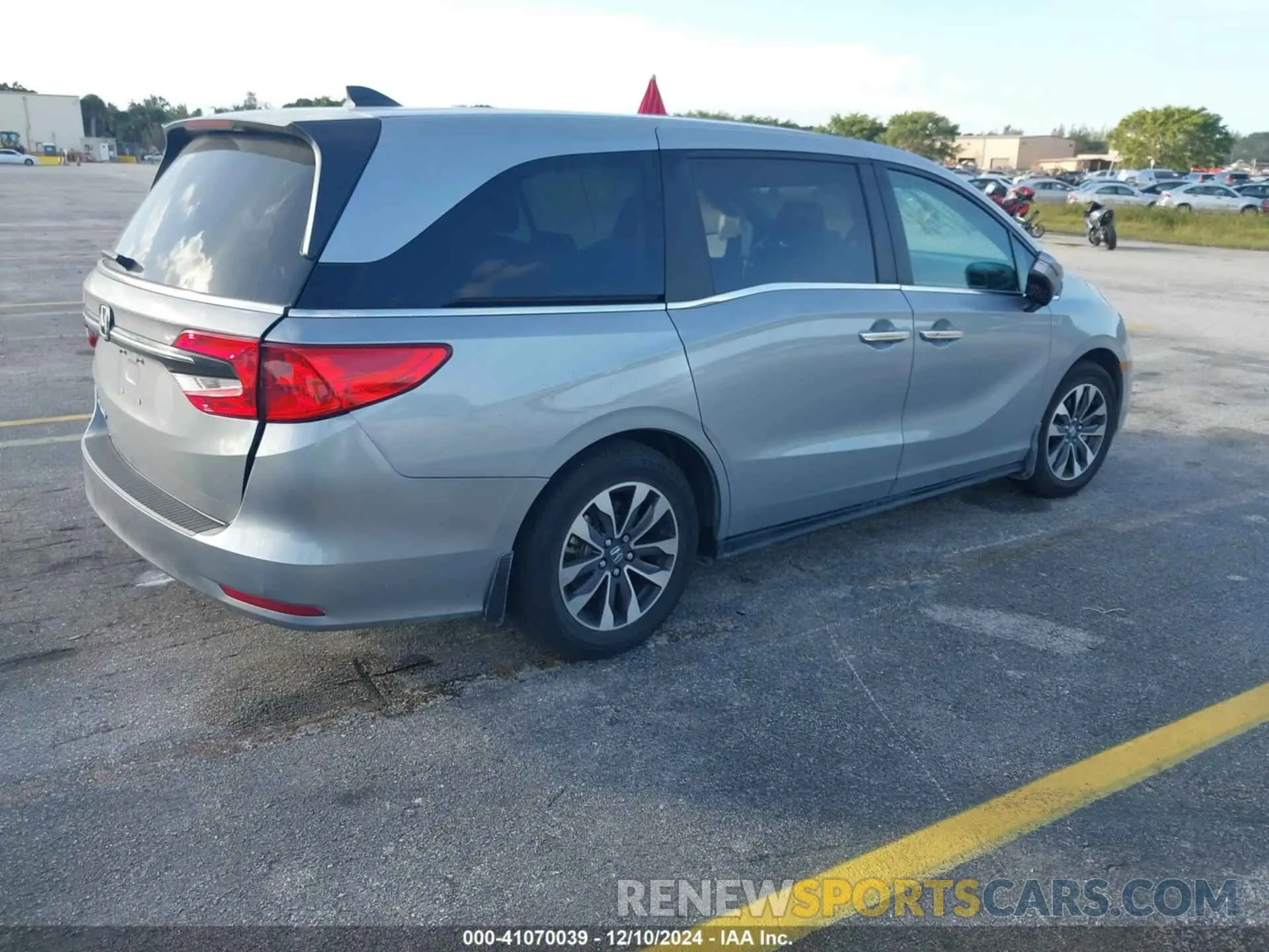 4 Фотография поврежденного автомобиля 5FNRL6H61RB050544 HONDA ODYSSEY 2024