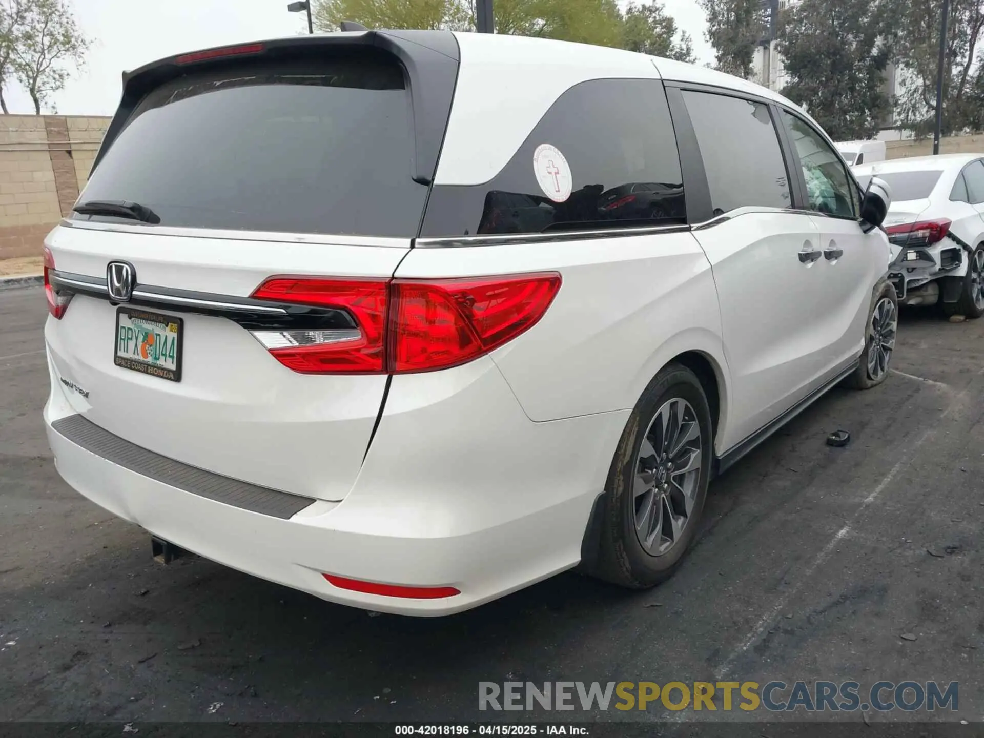 4 Photograph of a damaged car 5FNRL6H67RB068398 HONDA ODYSSEY 2024