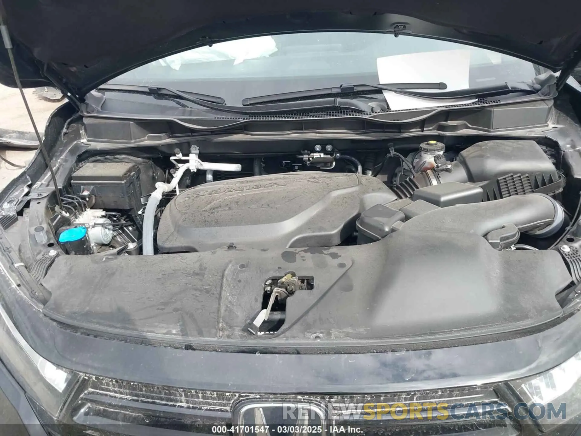 10 Photograph of a damaged car 5FNRL6H75RB056176 HONDA ODYSSEY 2024