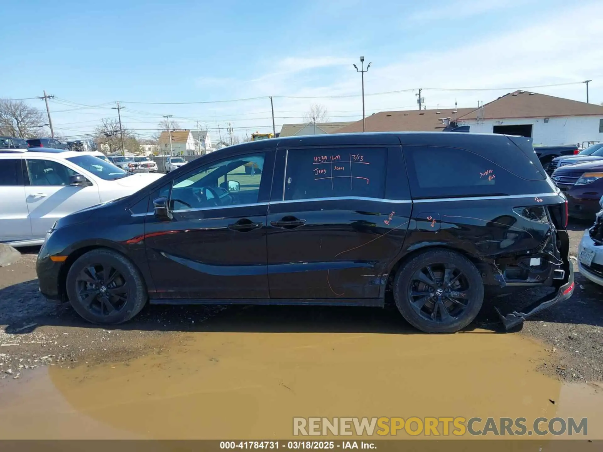 14 Photograph of a damaged car 5FNRL6H75RB070899 HONDA ODYSSEY 2024