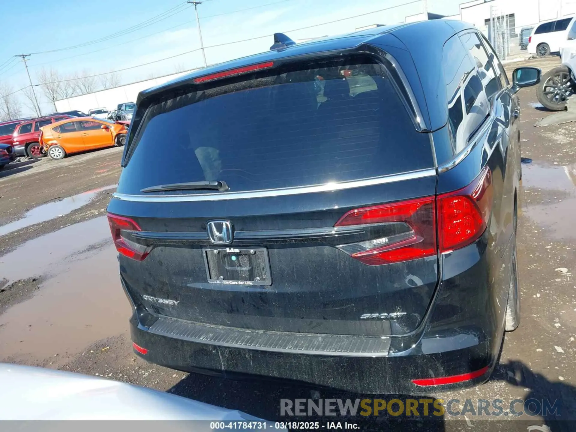 16 Photograph of a damaged car 5FNRL6H75RB070899 HONDA ODYSSEY 2024