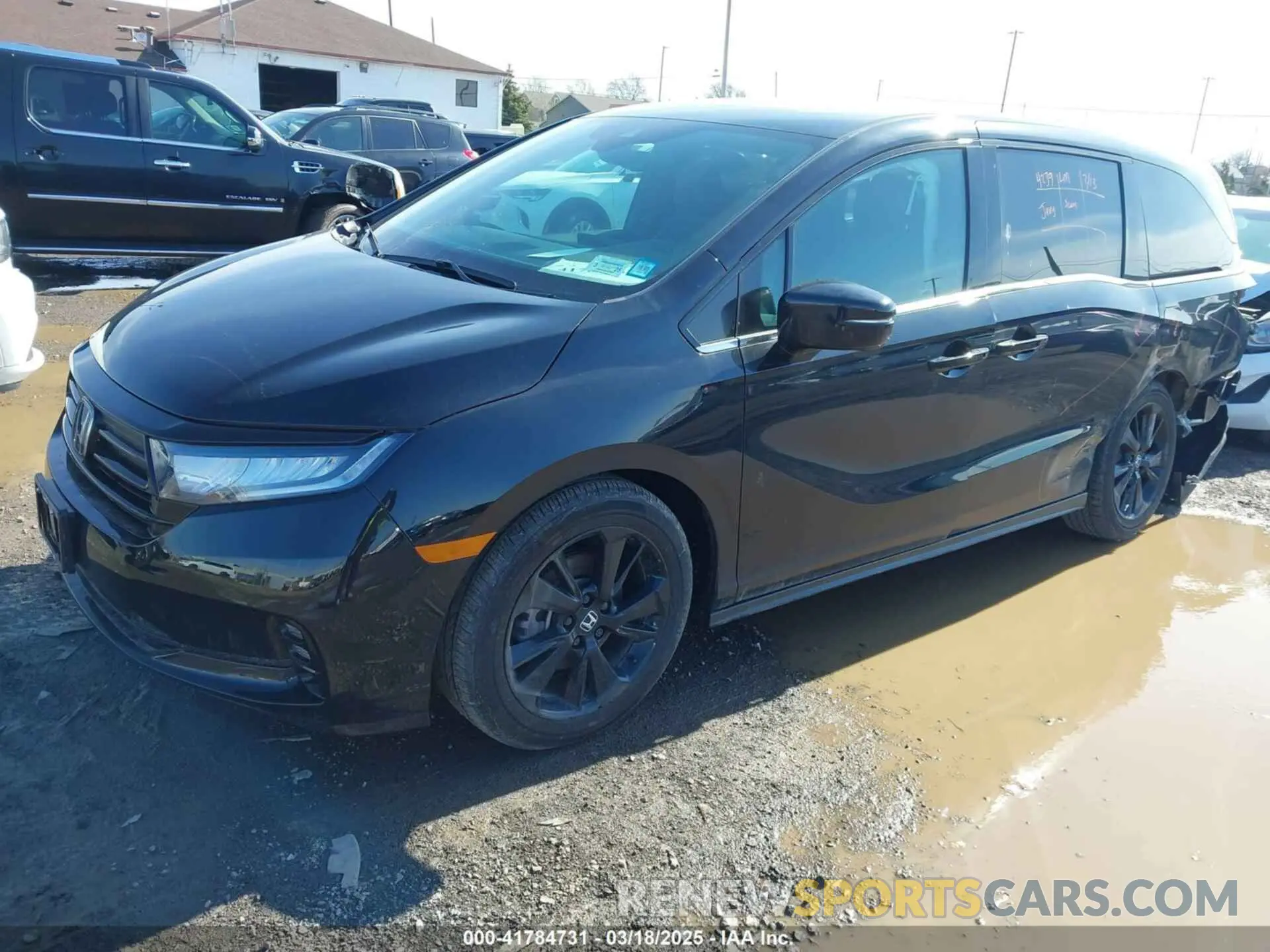 2 Photograph of a damaged car 5FNRL6H75RB070899 HONDA ODYSSEY 2024