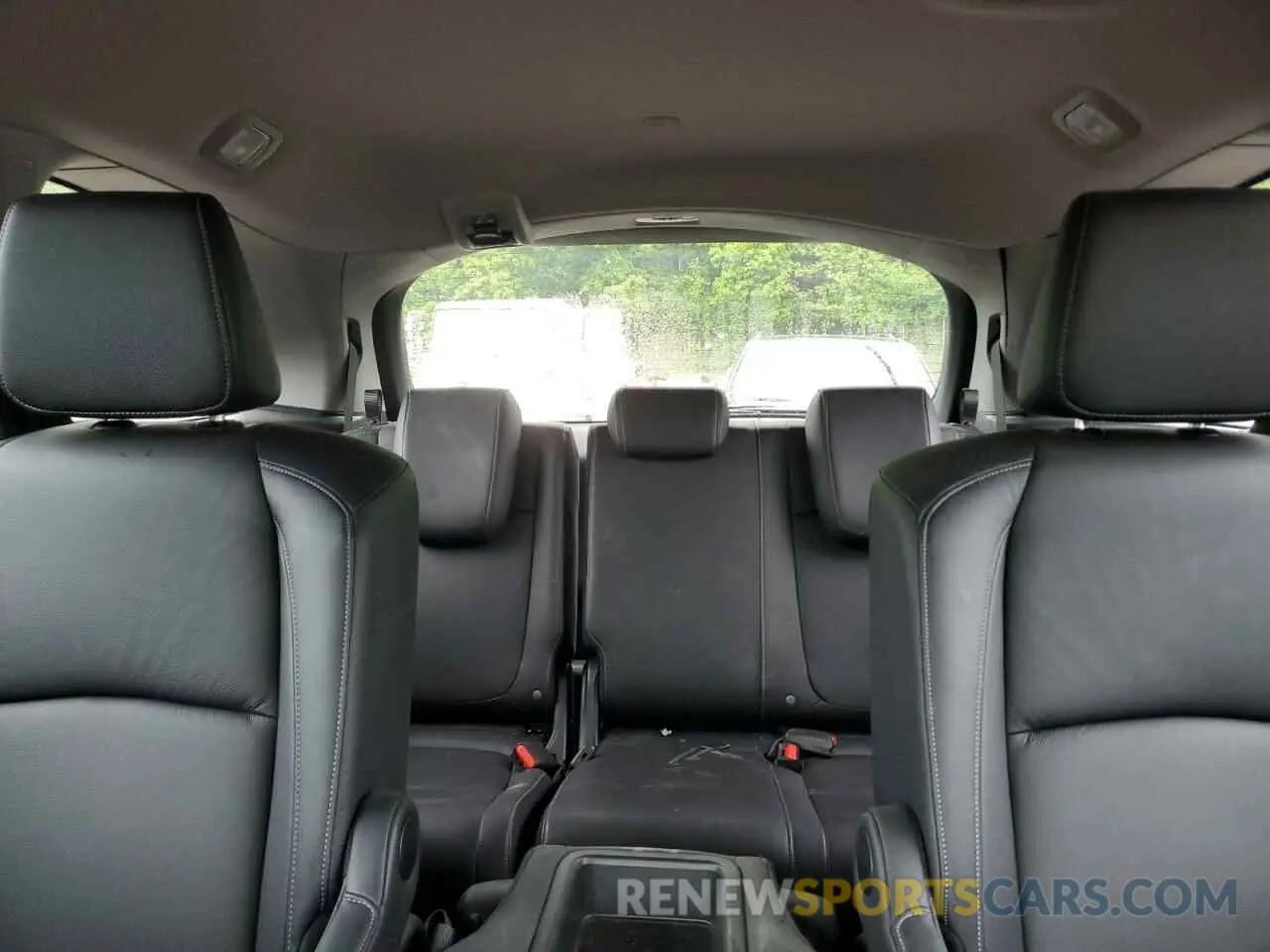 10 Photograph of a damaged car 5FNRL6H81RB002382 HONDA ODYSSEY 2024