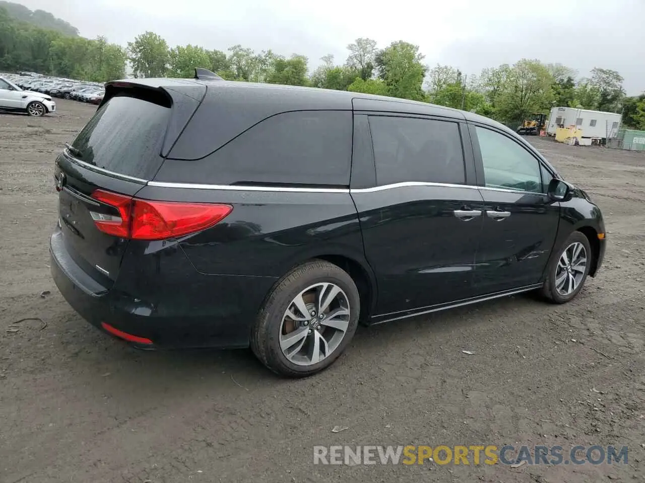 3 Photograph of a damaged car 5FNRL6H81RB002382 HONDA ODYSSEY 2024