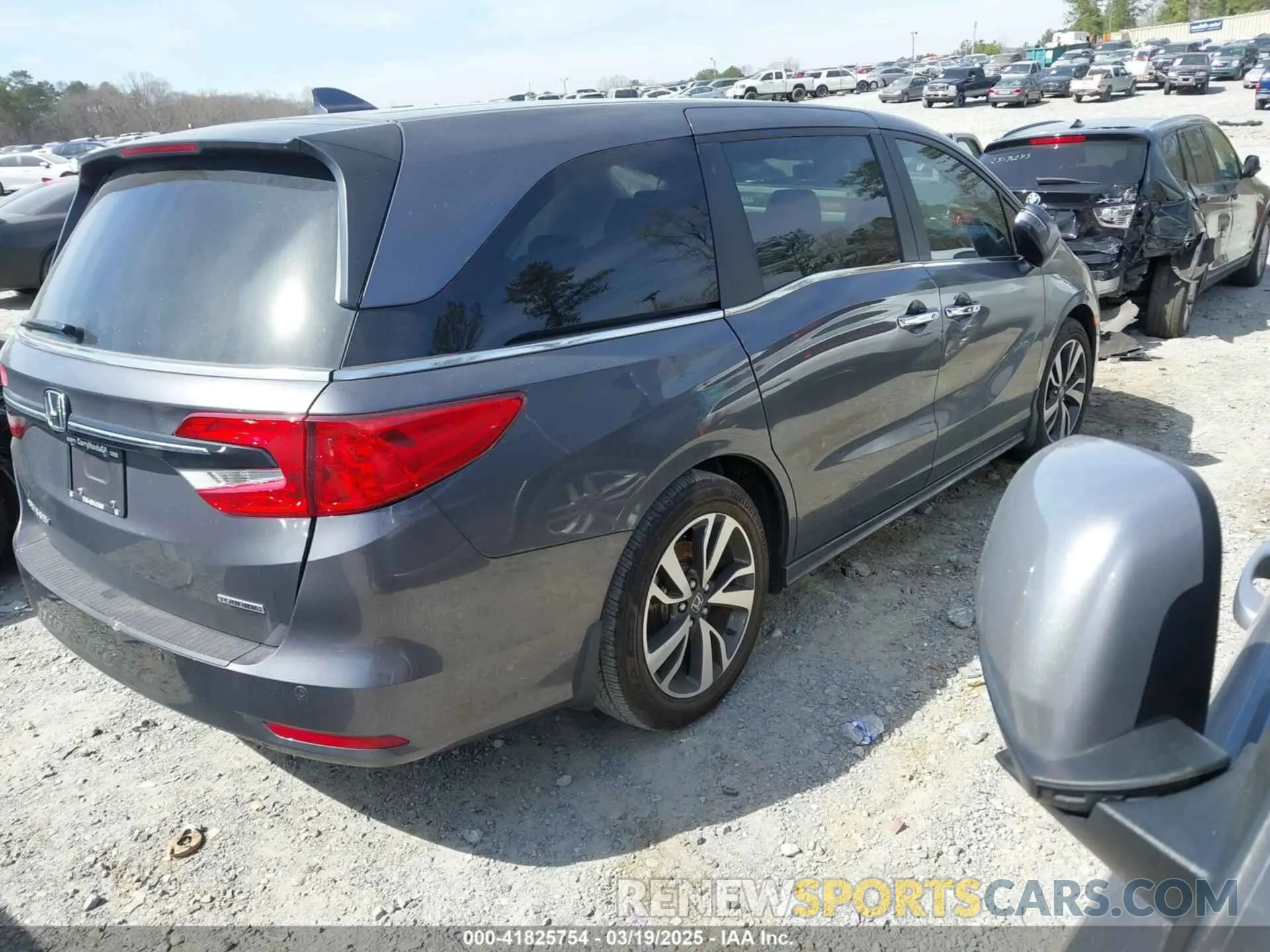 4 Фотография поврежденного автомобиля 5FNRL6H82RB031695 HONDA ODYSSEY 2024
