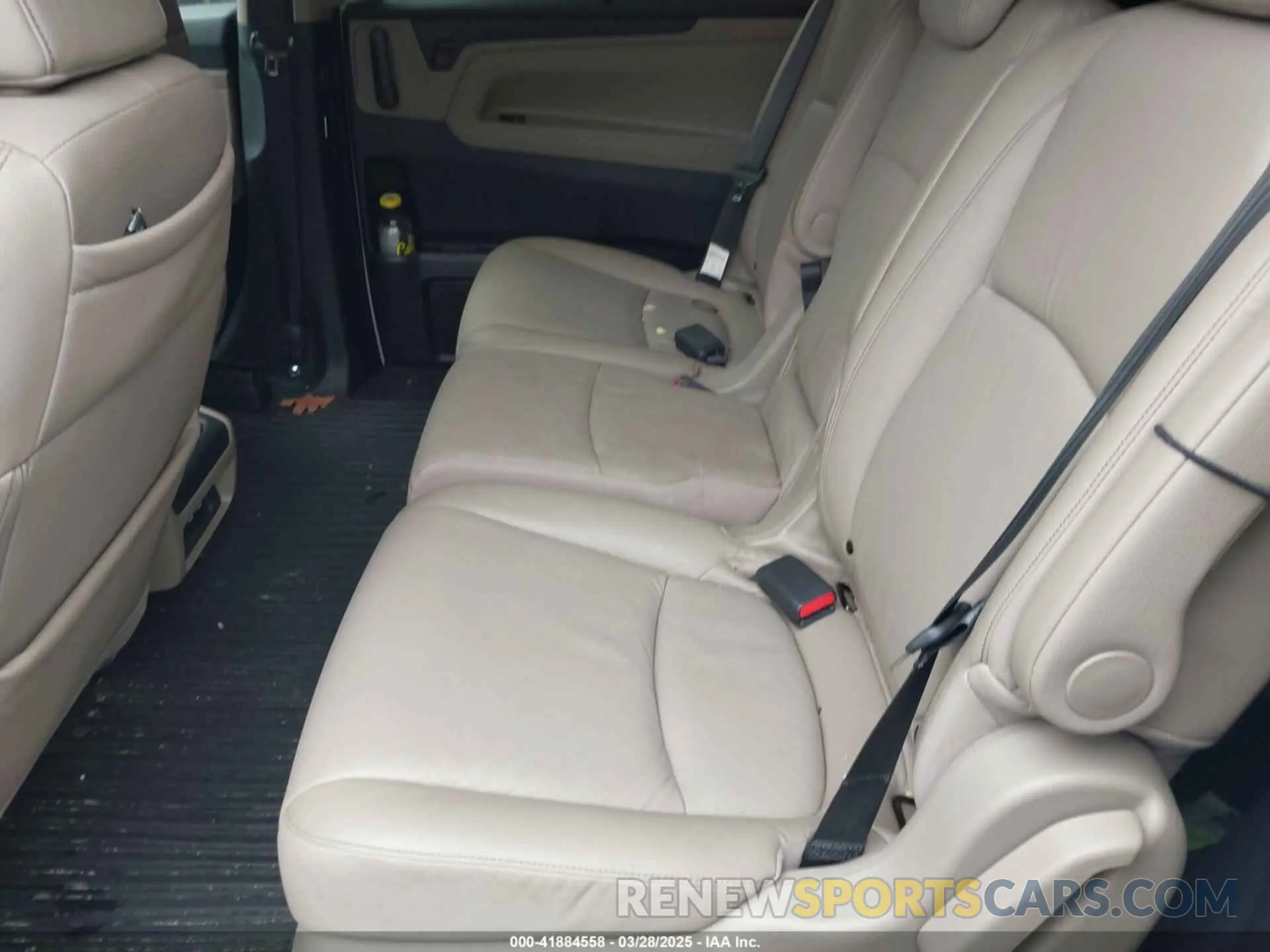 8 Фотография поврежденного автомобиля 5FNRL6H82RB055267 HONDA ODYSSEY 2024