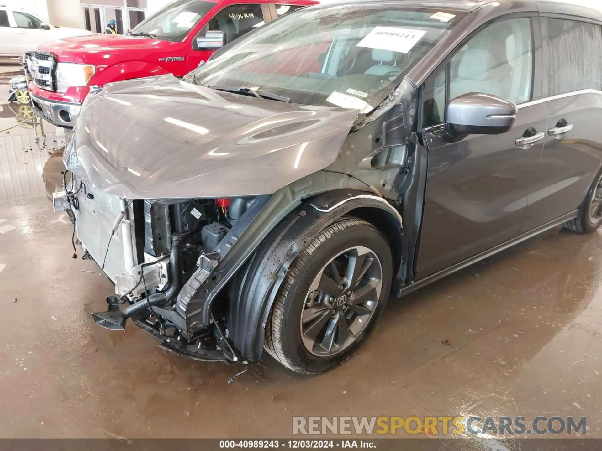 21 Photograph of a damaged car 5FNRL6H92RB037361 HONDA ODYSSEY 2024