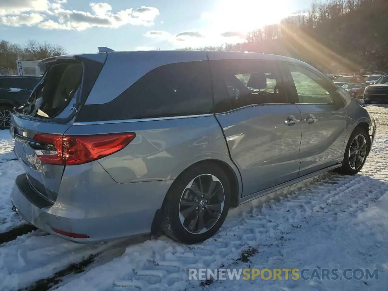 3 Фотография поврежденного автомобиля 5FNRL6H95RB034874 HONDA ODYSSEY 2024