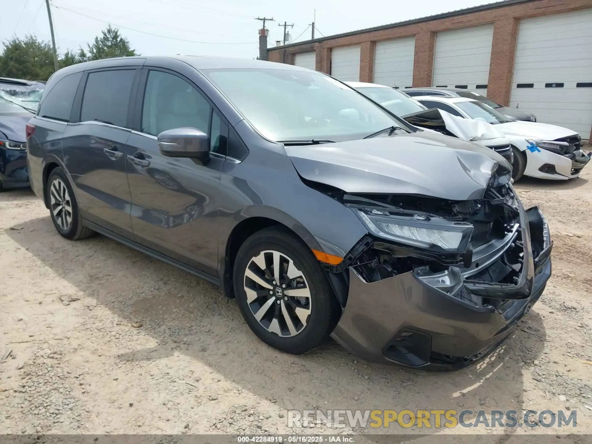 1 Photograph of a damaged car 5FNRL6H65SB028830 HONDA ODYSSEY 2025