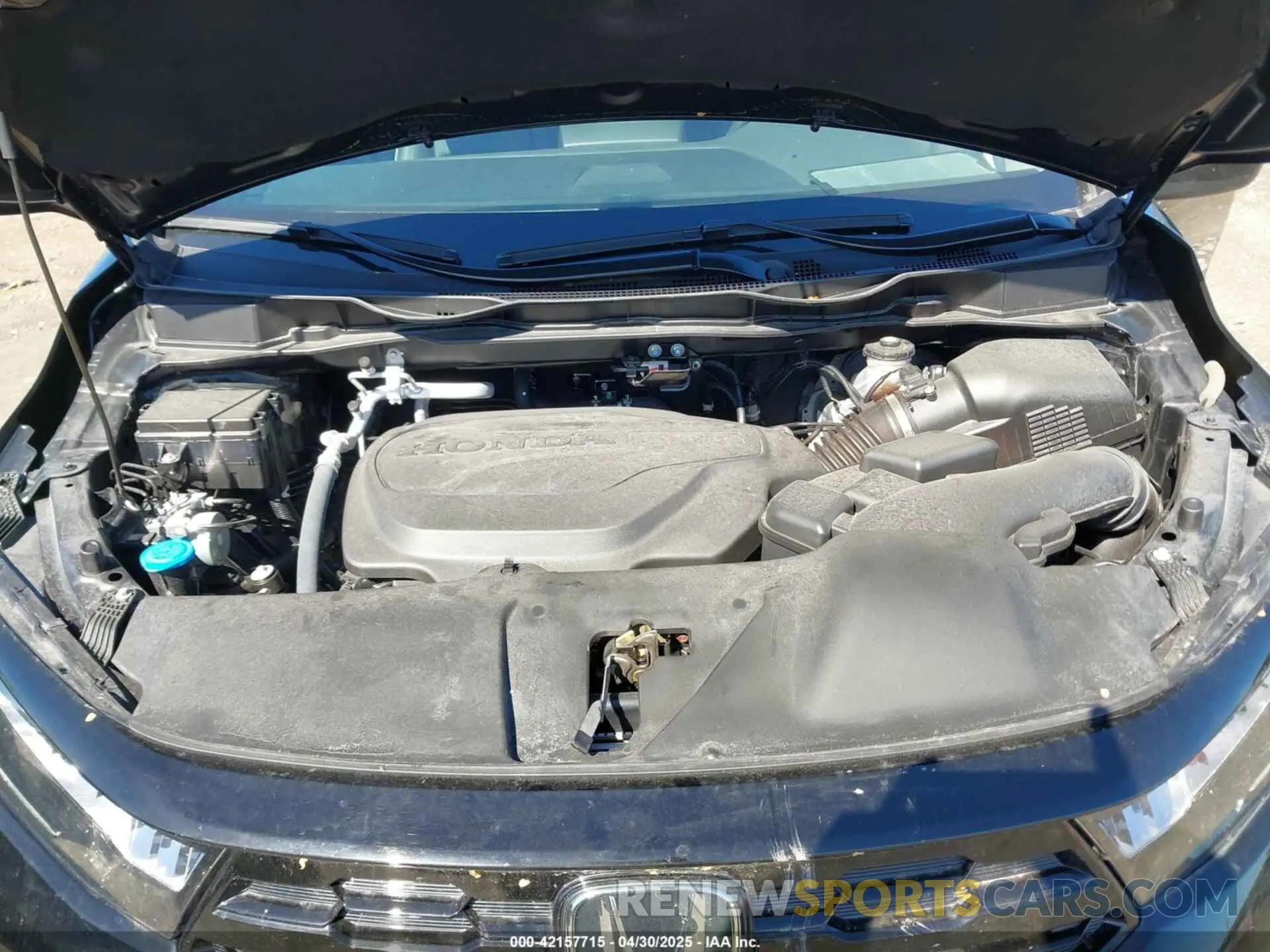 10 Photograph of a damaged car 5FNRL6H84SB001927 HONDA ODYSSEY 2025