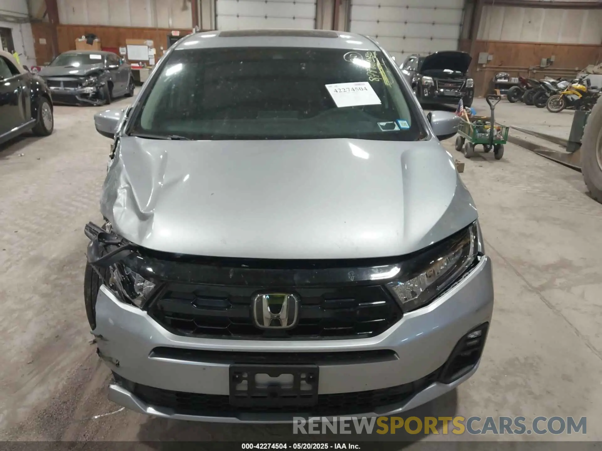 12 Photograph of a damaged car 5FNRL6H89SB015127 HONDA ODYSSEY 2025