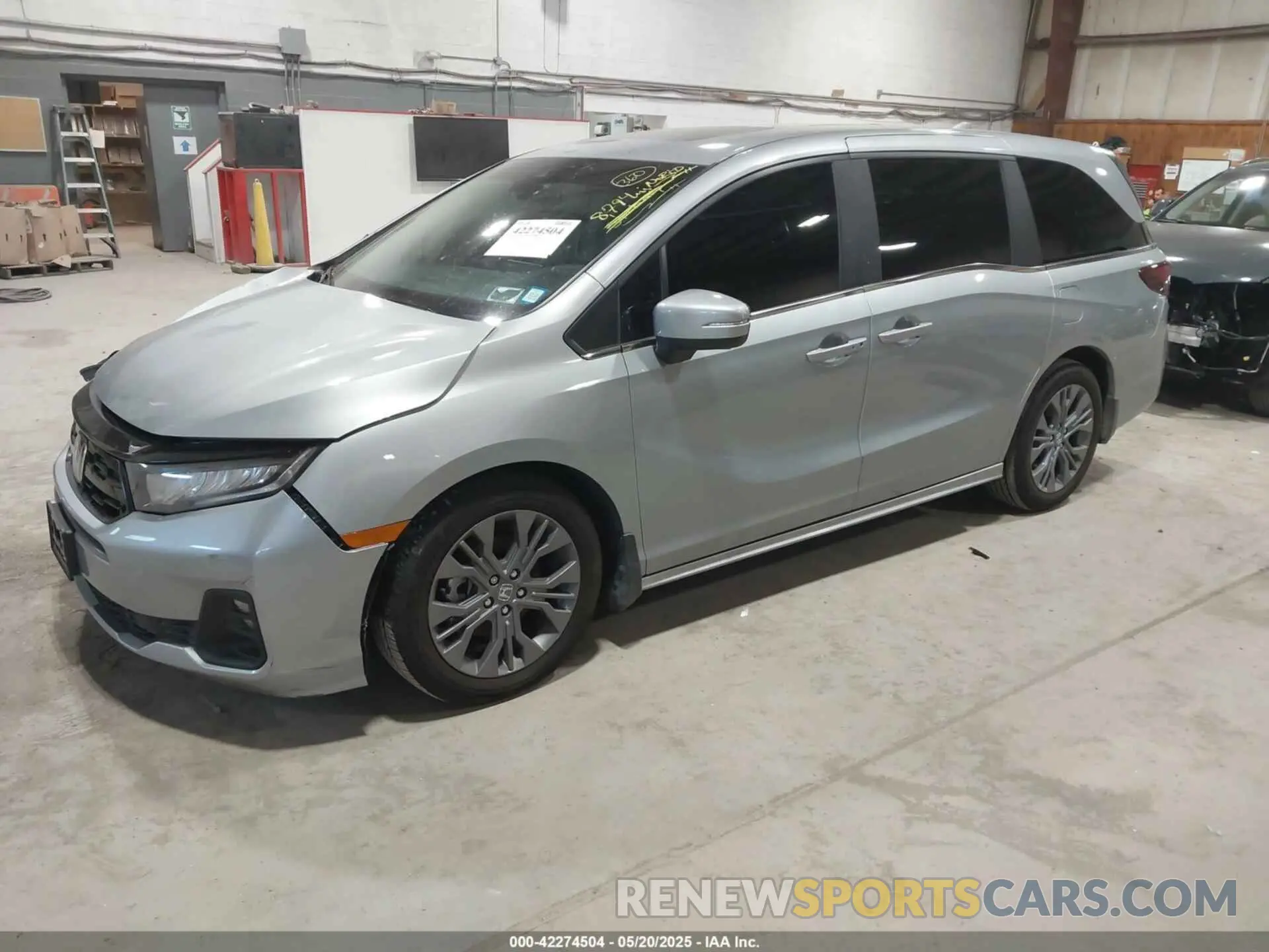 2 Photograph of a damaged car 5FNRL6H89SB015127 HONDA ODYSSEY 2025