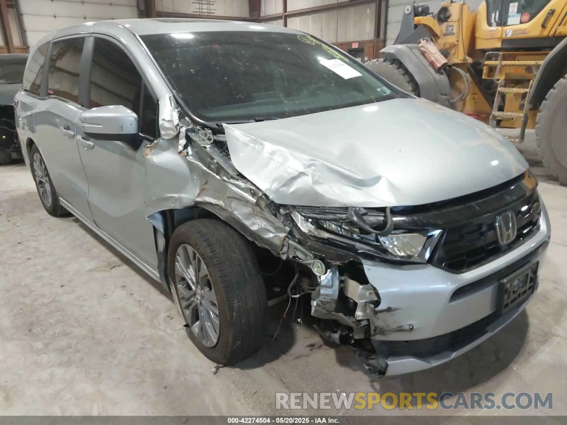 6 Photograph of a damaged car 5FNRL6H89SB015127 HONDA ODYSSEY 2025