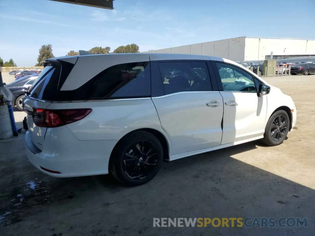 3 Фотография поврежденного автомобиля 5FNRL6H7XPB056154 HONDA ODYSSEY SP 2023