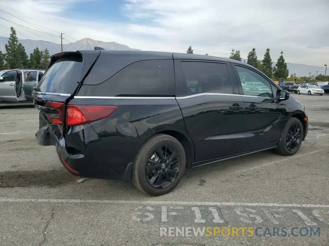 3 Photograph of a damaged car 5FNRL6H78RB056155 HONDA ODYSSEY SP 2024