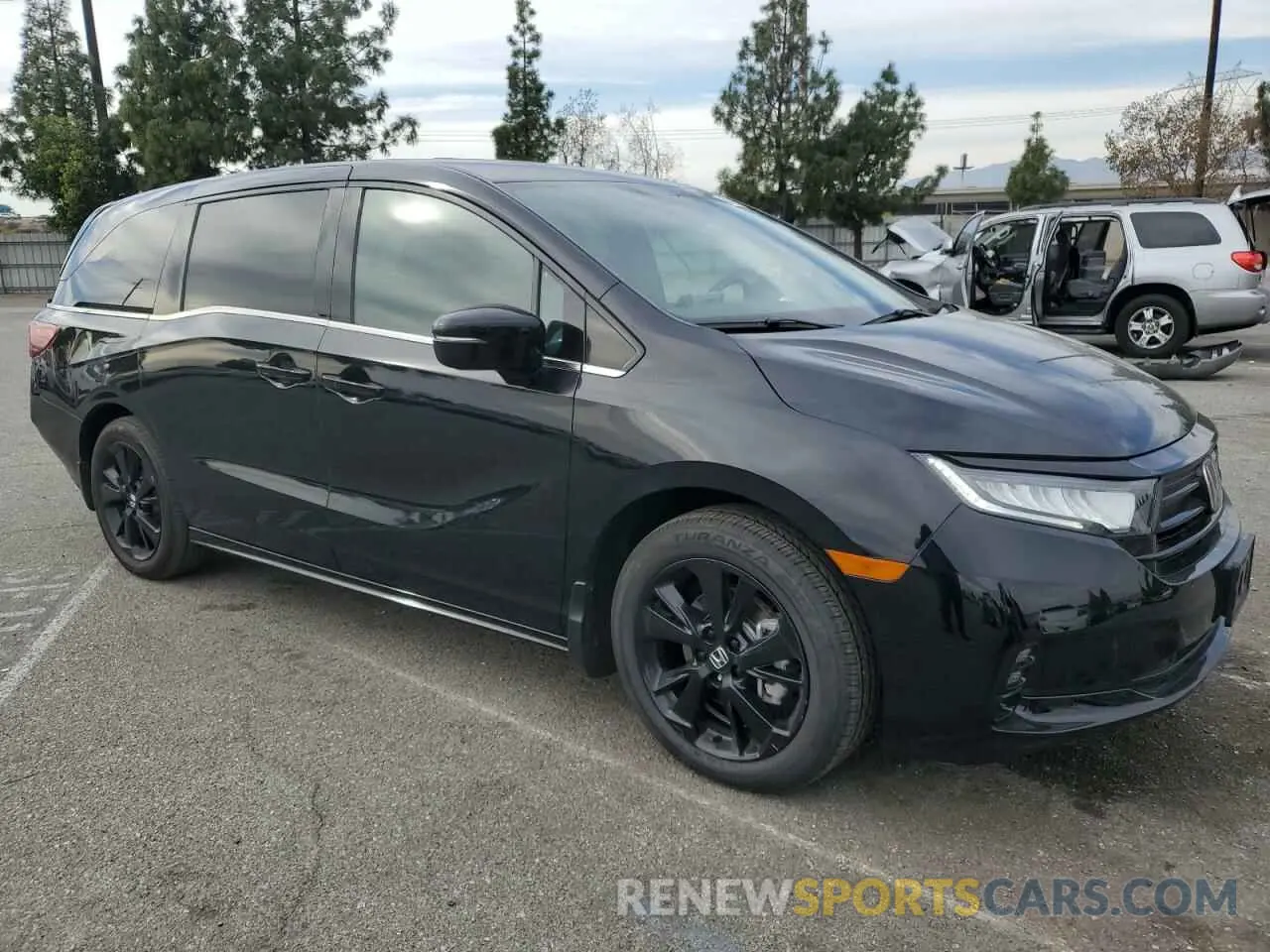 4 Photograph of a damaged car 5FNRL6H78RB056155 HONDA ODYSSEY SP 2024