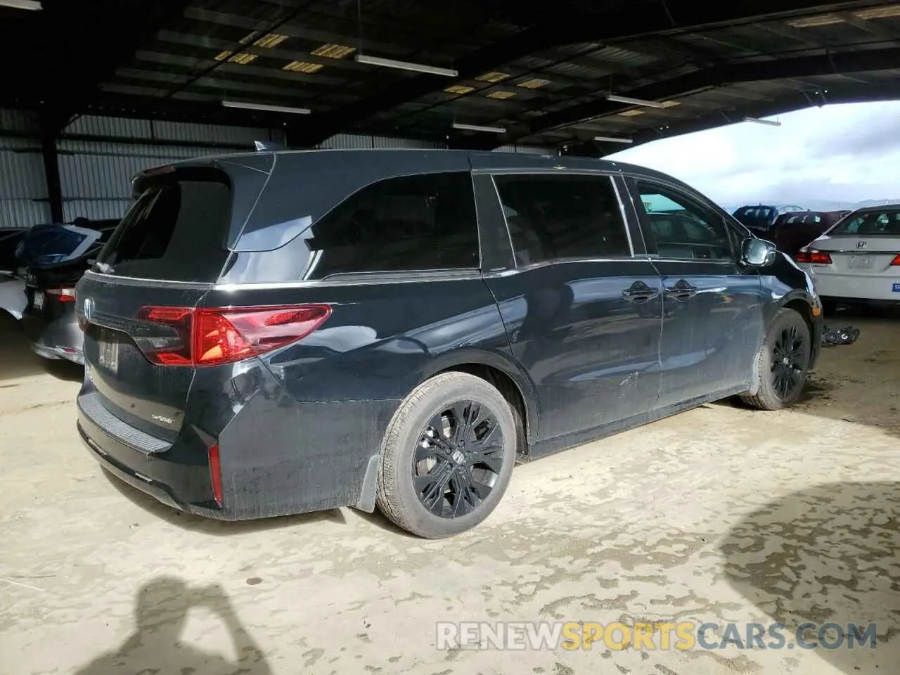 3 Photograph of a damaged car 5FNRL6H79SB004328 HONDA ODYSSEY SP 2025