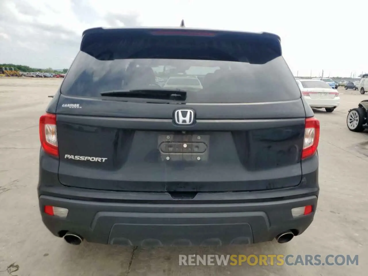 6 Photograph of a damaged car 5FNYF7H5XKB011151 HONDA PASSPORT 2019