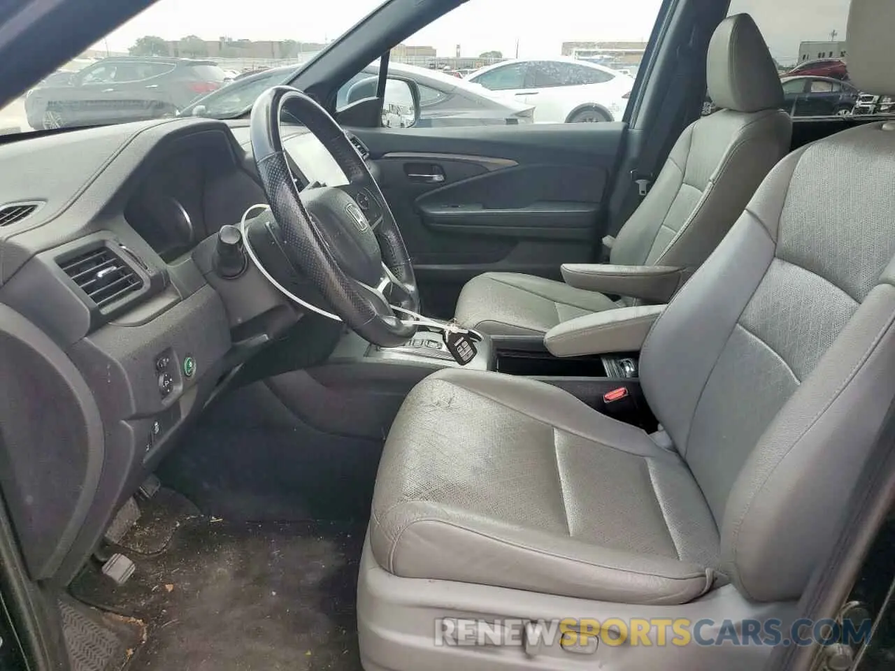 7 Photograph of a damaged car 5FNYF7H5XKB011151 HONDA PASSPORT 2019