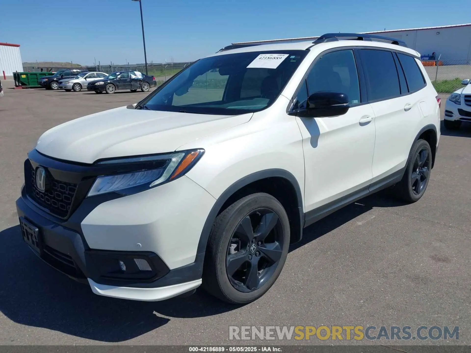 2 Photograph of a damaged car 5FNYF8H00KB006986 HONDA PASSPORT 2019