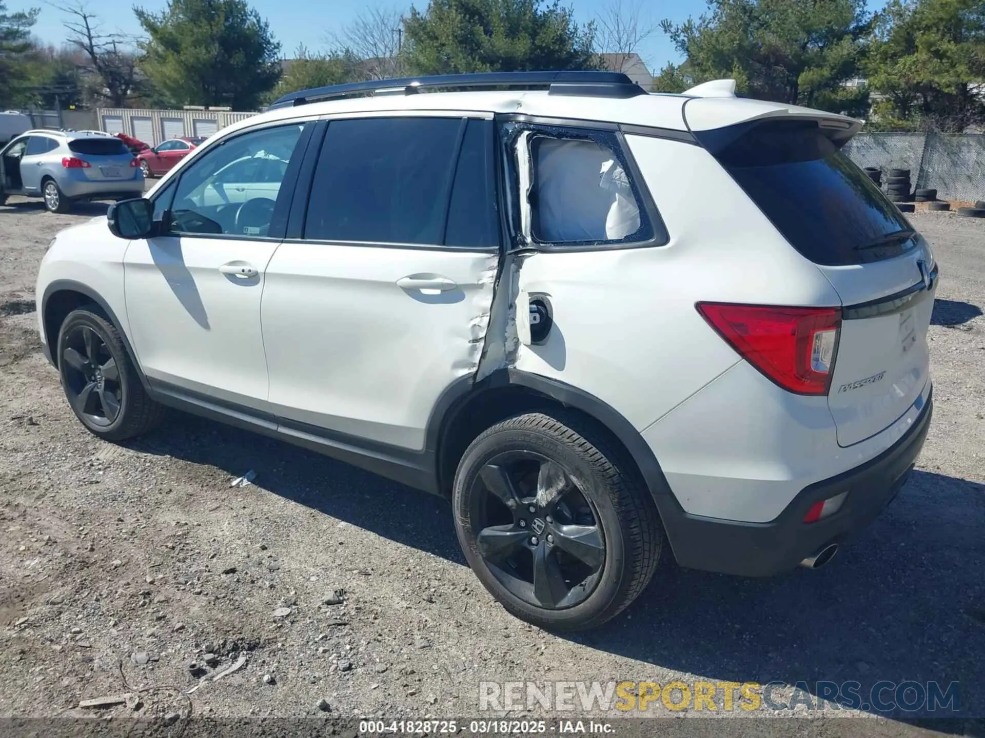3 Фотография поврежденного автомобиля 5FNYF8H04KB005307 HONDA PASSPORT 2019