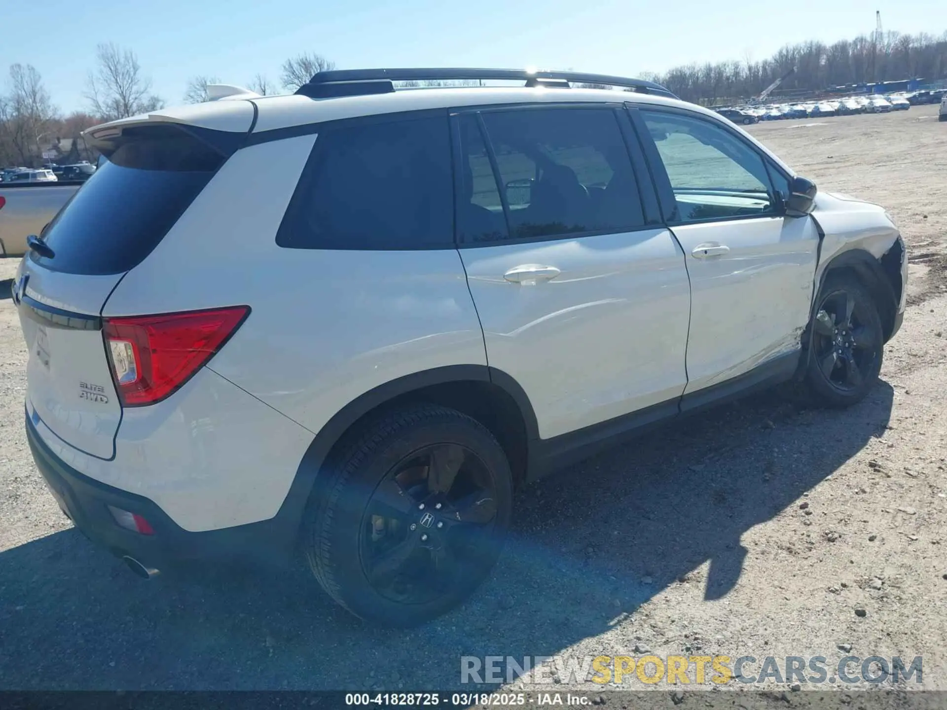4 Фотография поврежденного автомобиля 5FNYF8H04KB005307 HONDA PASSPORT 2019