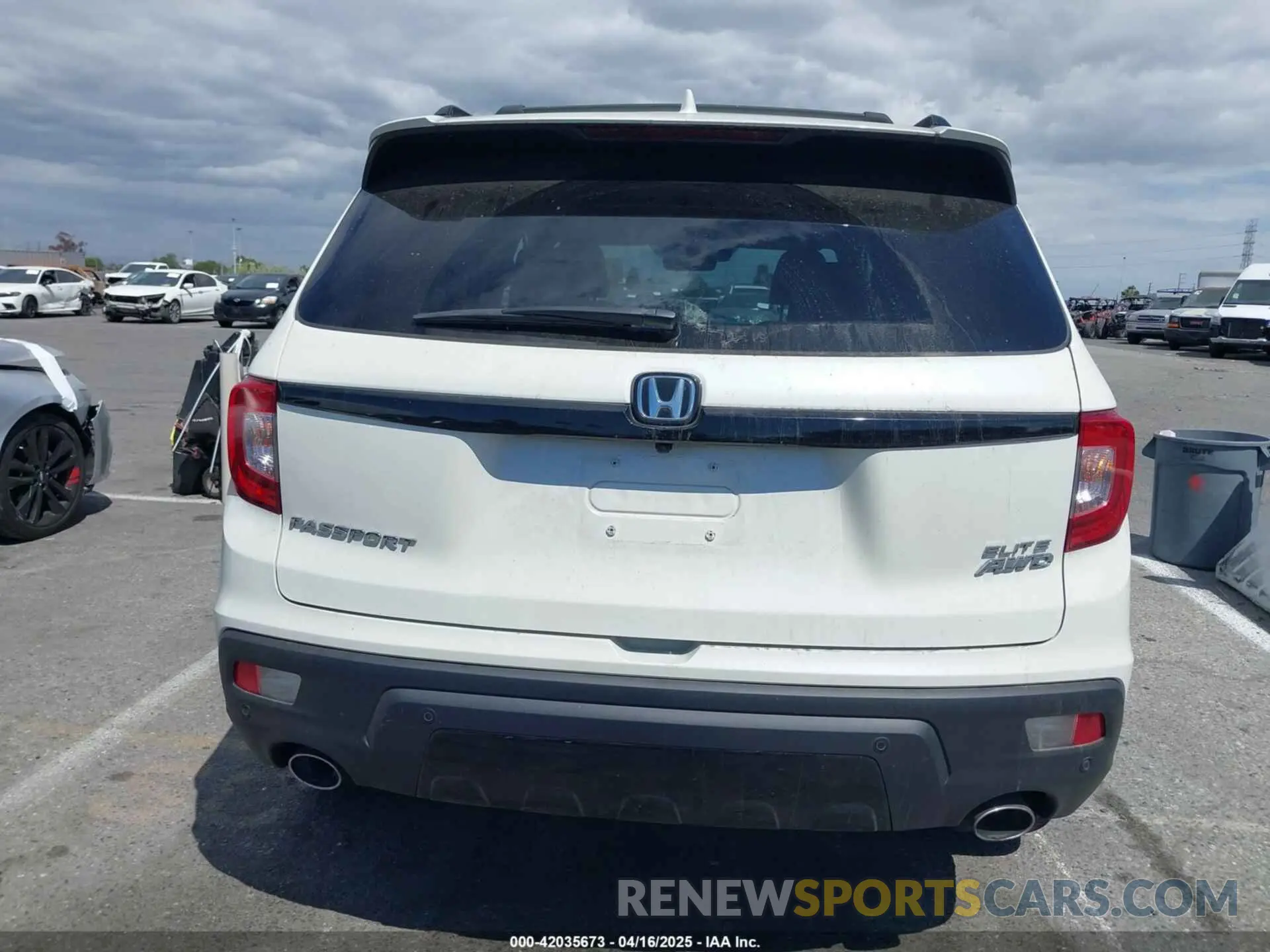 16 Photograph of a damaged car 5FNYF8H08KB012809 HONDA PASSPORT 2019