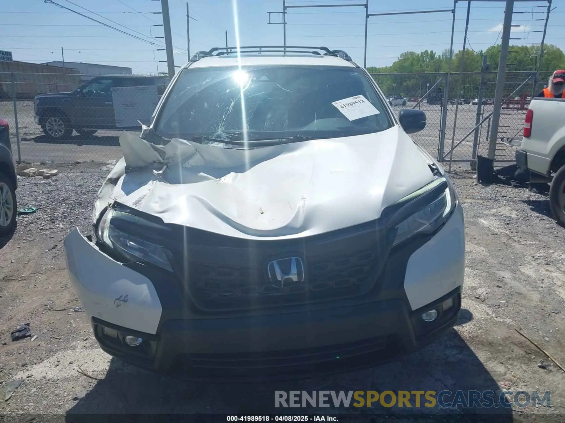 12 Фотография поврежденного автомобиля 5FNYF8H09KB015198 HONDA PASSPORT 2019