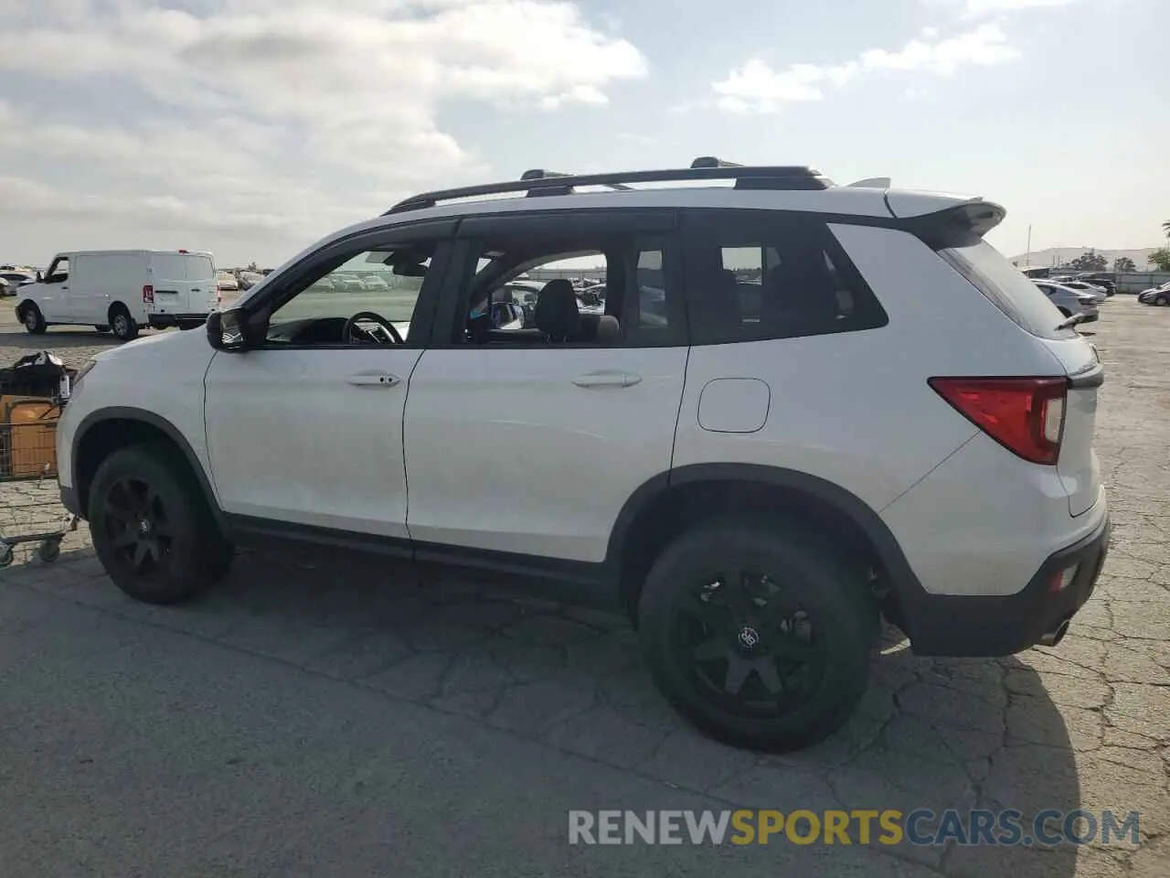 2 Фотография поврежденного автомобиля 5FNYF8H22KB016114 HONDA PASSPORT 2019