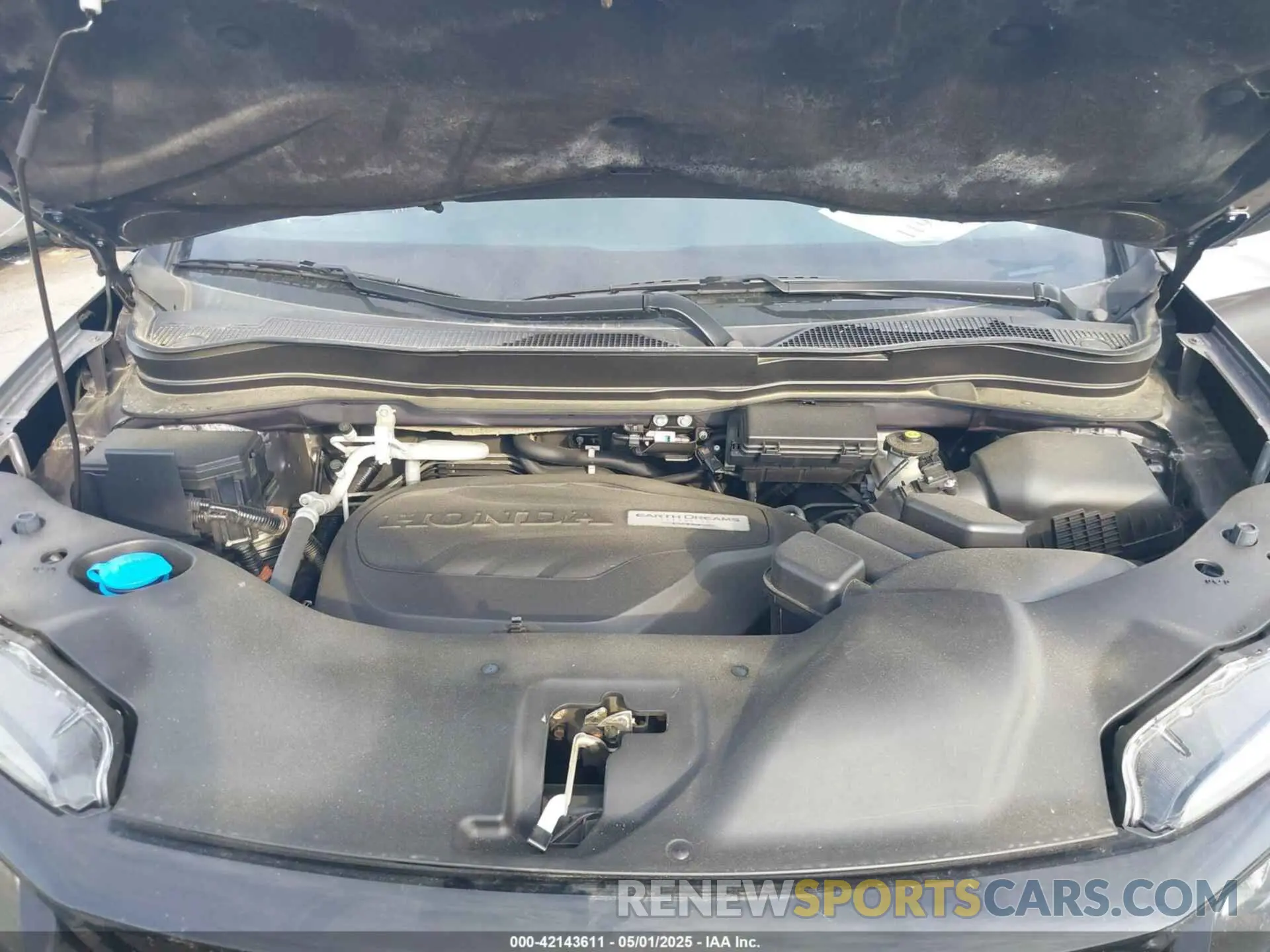 10 Photograph of a damaged car 5FNYF8H22KB024522 HONDA PASSPORT 2019