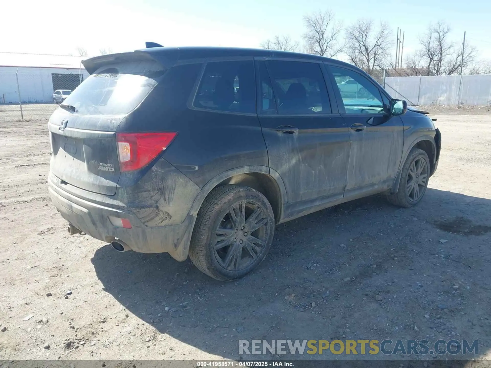 4 Фотография поврежденного автомобиля 5FNYF8H23KB025310 HONDA PASSPORT 2019