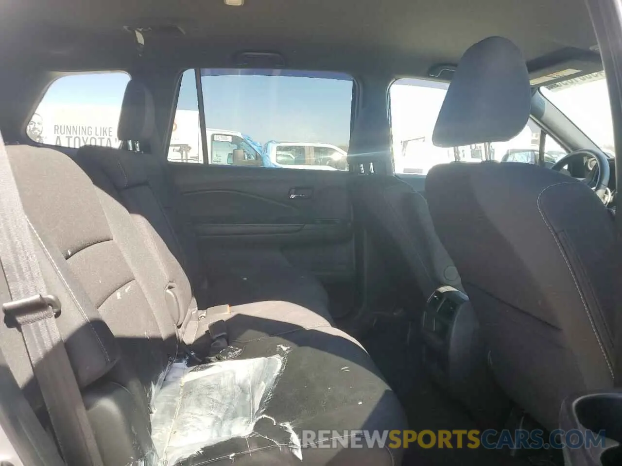11 Photograph of a damaged car 5FNYF8H24KB020004 HONDA PASSPORT 2019