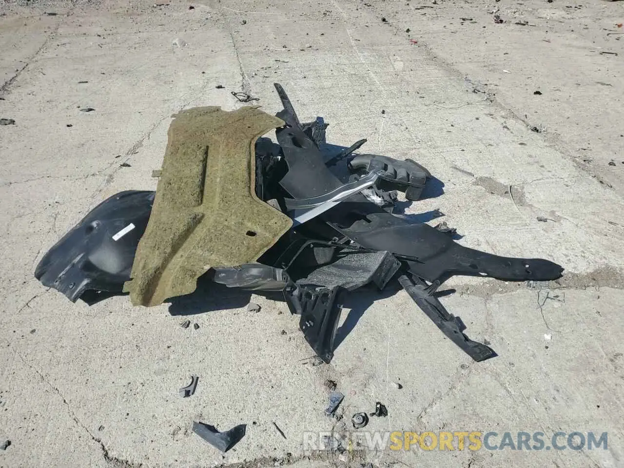 13 Photograph of a damaged car 5FNYF8H24KB020004 HONDA PASSPORT 2019