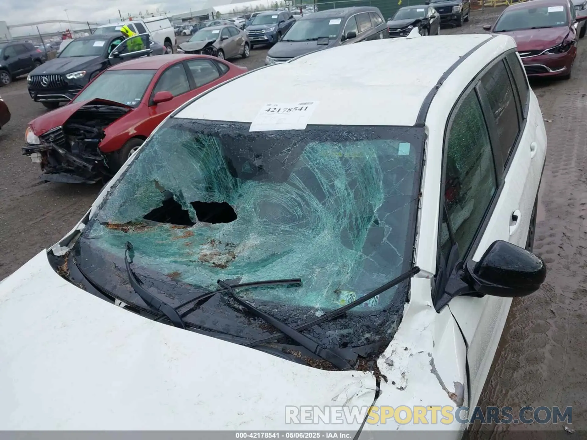 6 Фотография поврежденного автомобиля 5FNYF8H28KB010303 HONDA PASSPORT 2019