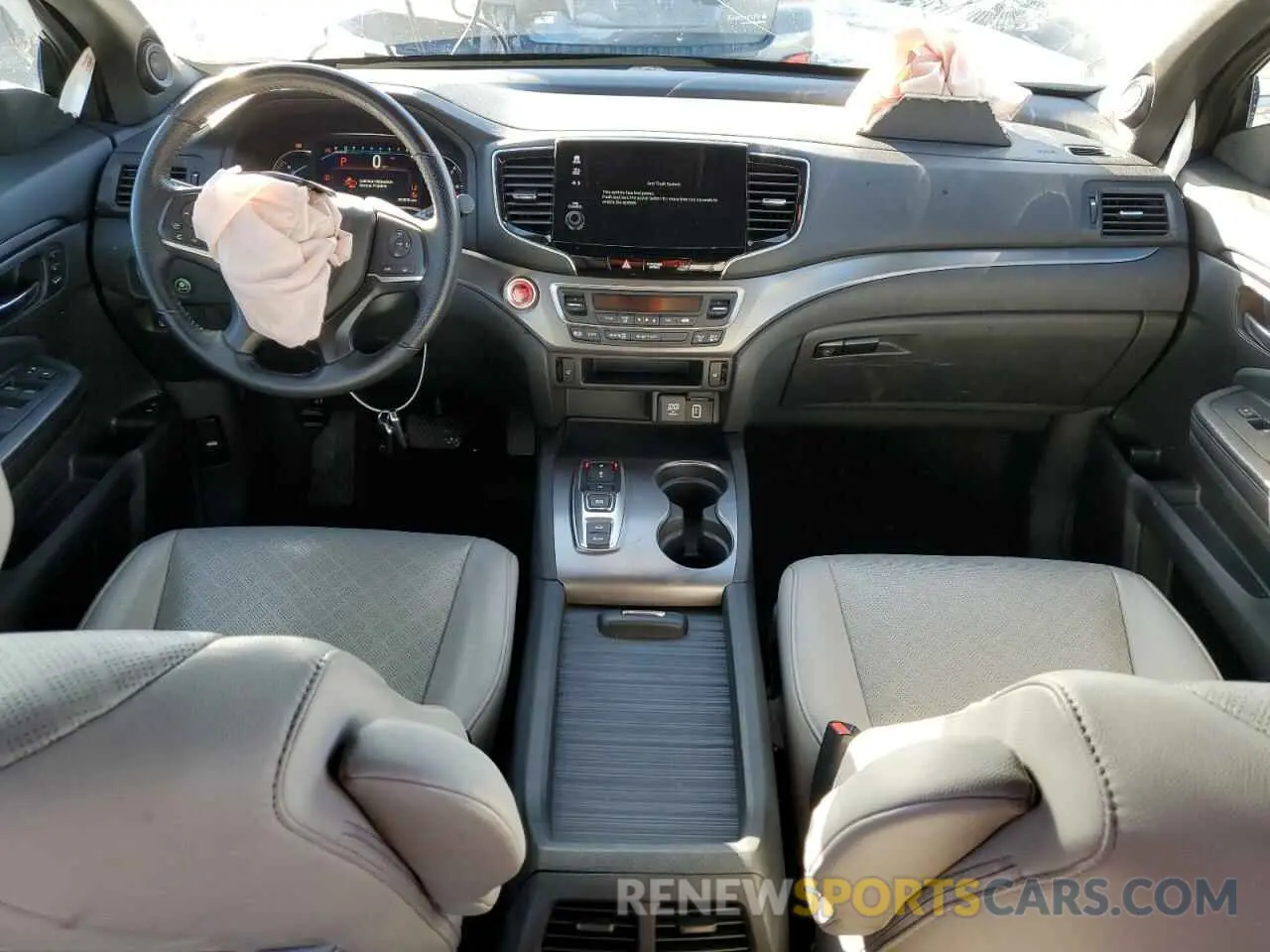 8 Photograph of a damaged car 5FNYF8H53KB027391 HONDA PASSPORT 2019