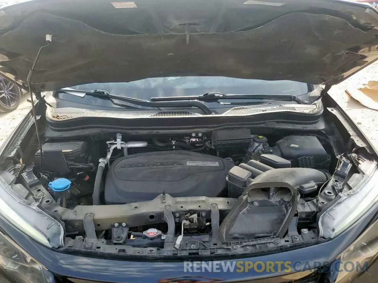 12 Photograph of a damaged car 5FNYF7H58LB002790 HONDA PASSPORT 2020