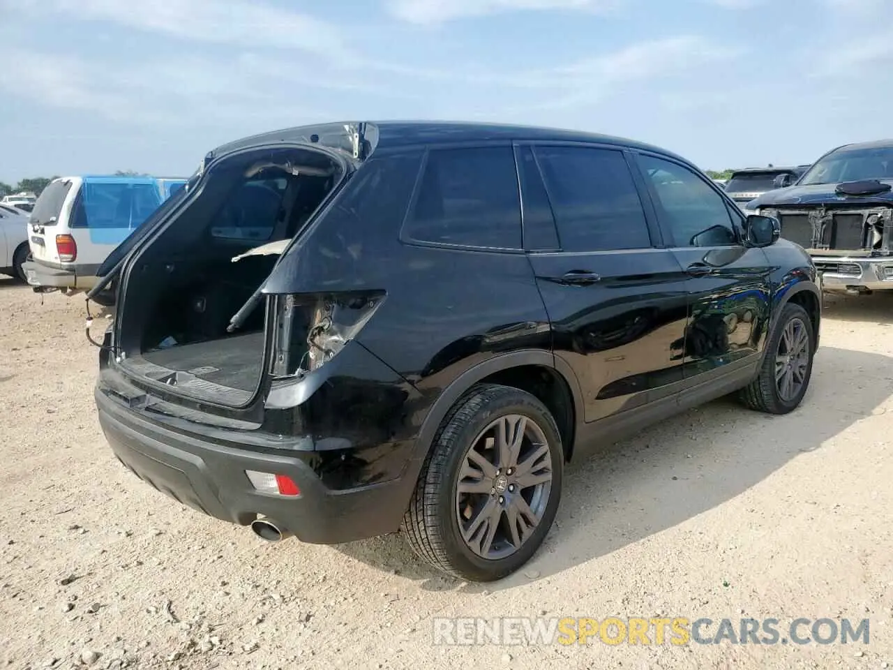 3 Photograph of a damaged car 5FNYF7H58LB002790 HONDA PASSPORT 2020