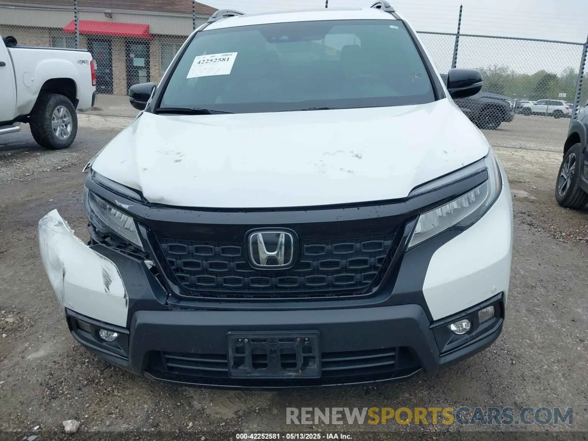 13 Фотография поврежденного автомобиля 5FNYF8H01LB019179 HONDA PASSPORT 2020