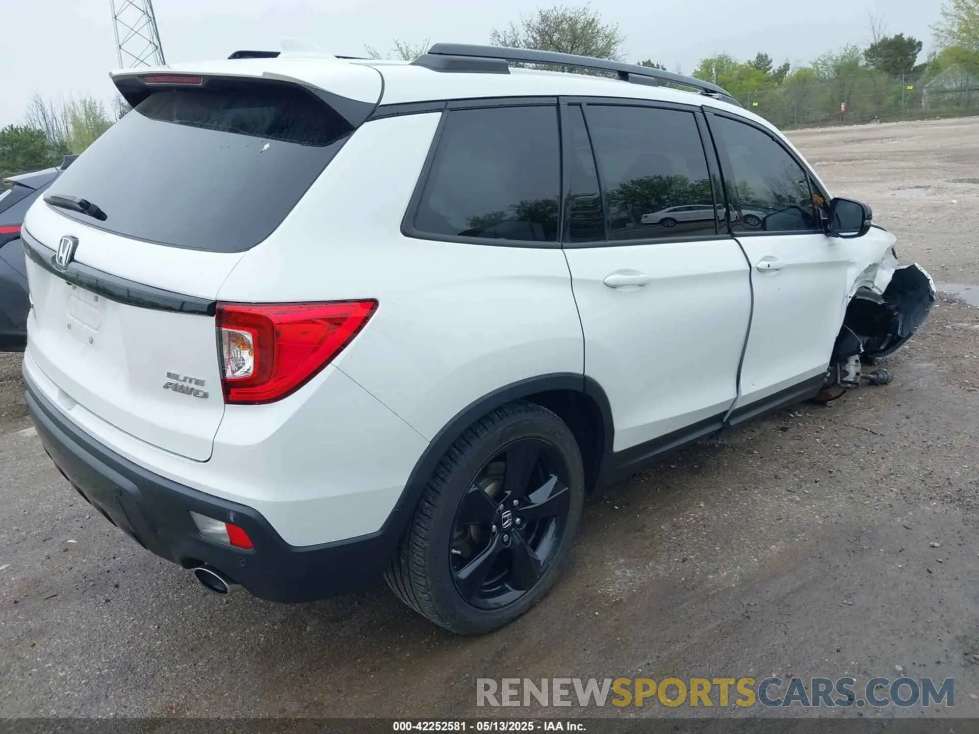 4 Фотография поврежденного автомобиля 5FNYF8H01LB019179 HONDA PASSPORT 2020