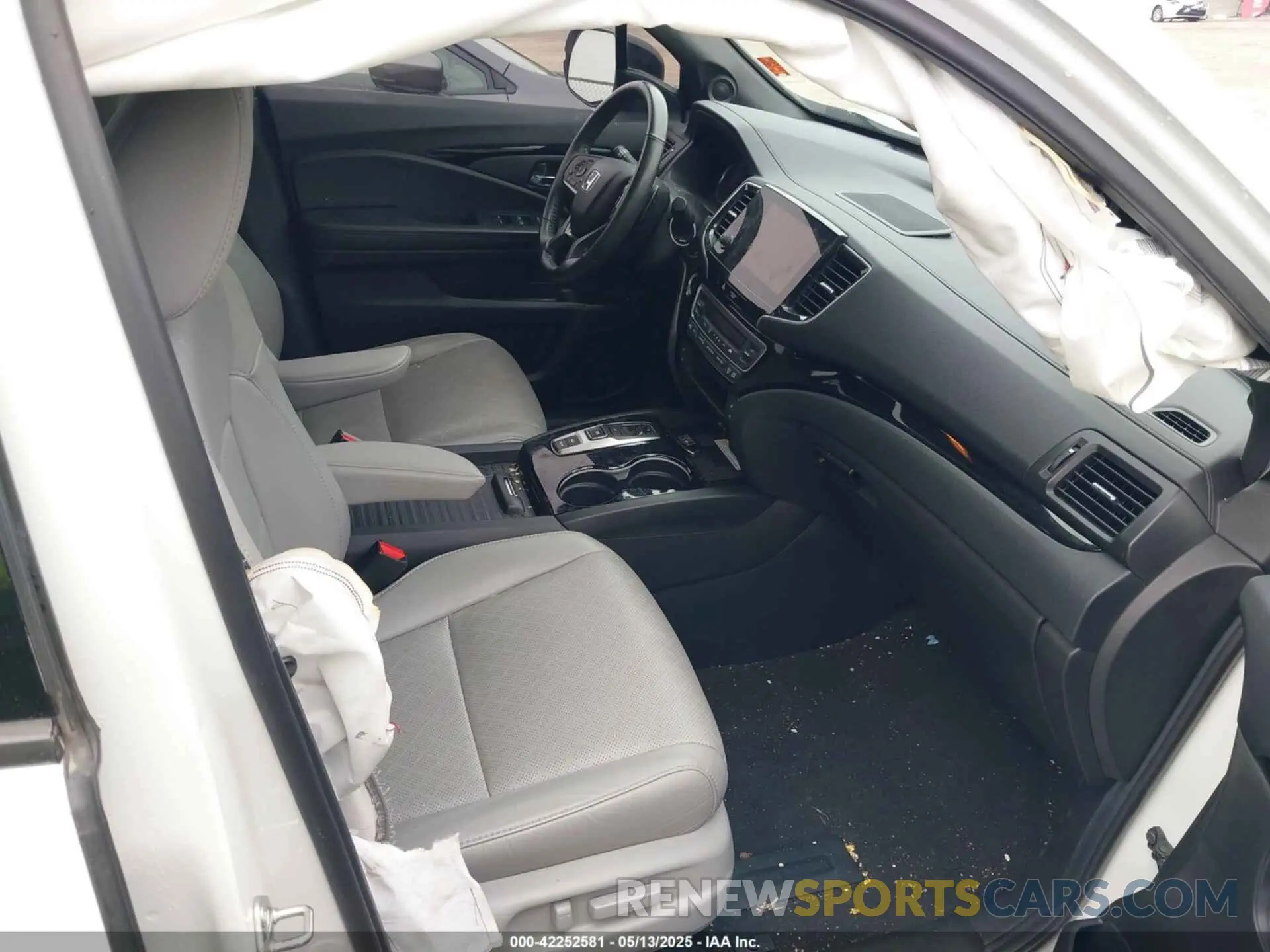 5 Фотография поврежденного автомобиля 5FNYF8H01LB019179 HONDA PASSPORT 2020
