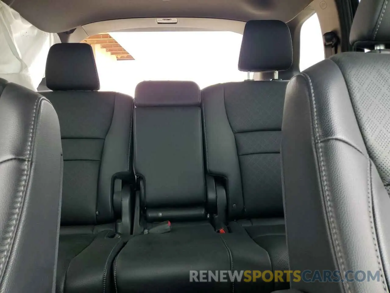 10 Фотография поврежденного автомобиля 5FNYF8H05LB013935 HONDA PASSPORT 2020