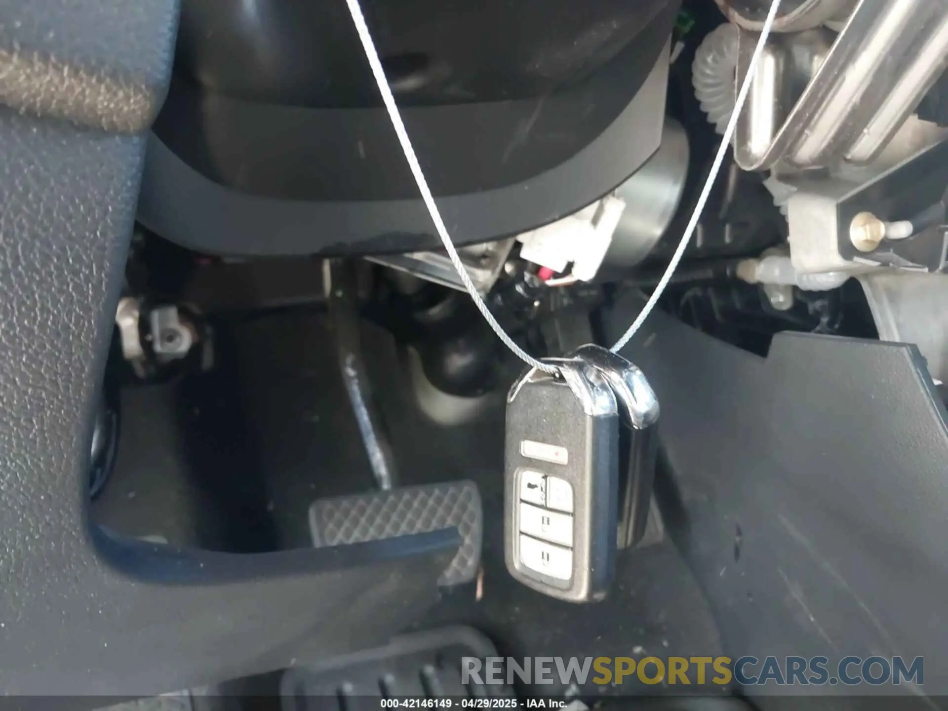 11 Photograph of a damaged car 5FNYF8H07LB001219 HONDA PASSPORT 2020