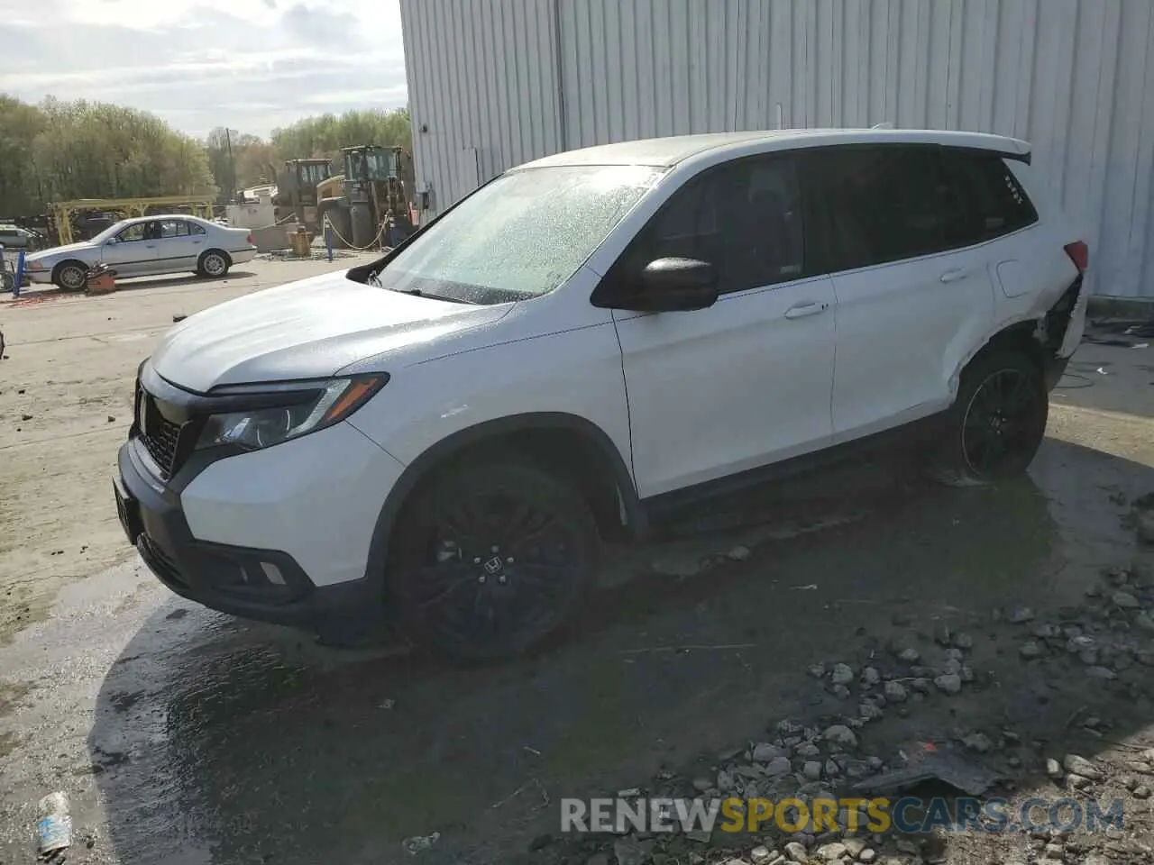 1 Photograph of a damaged car 5FNYF8H24LB016150 HONDA PASSPORT 2020