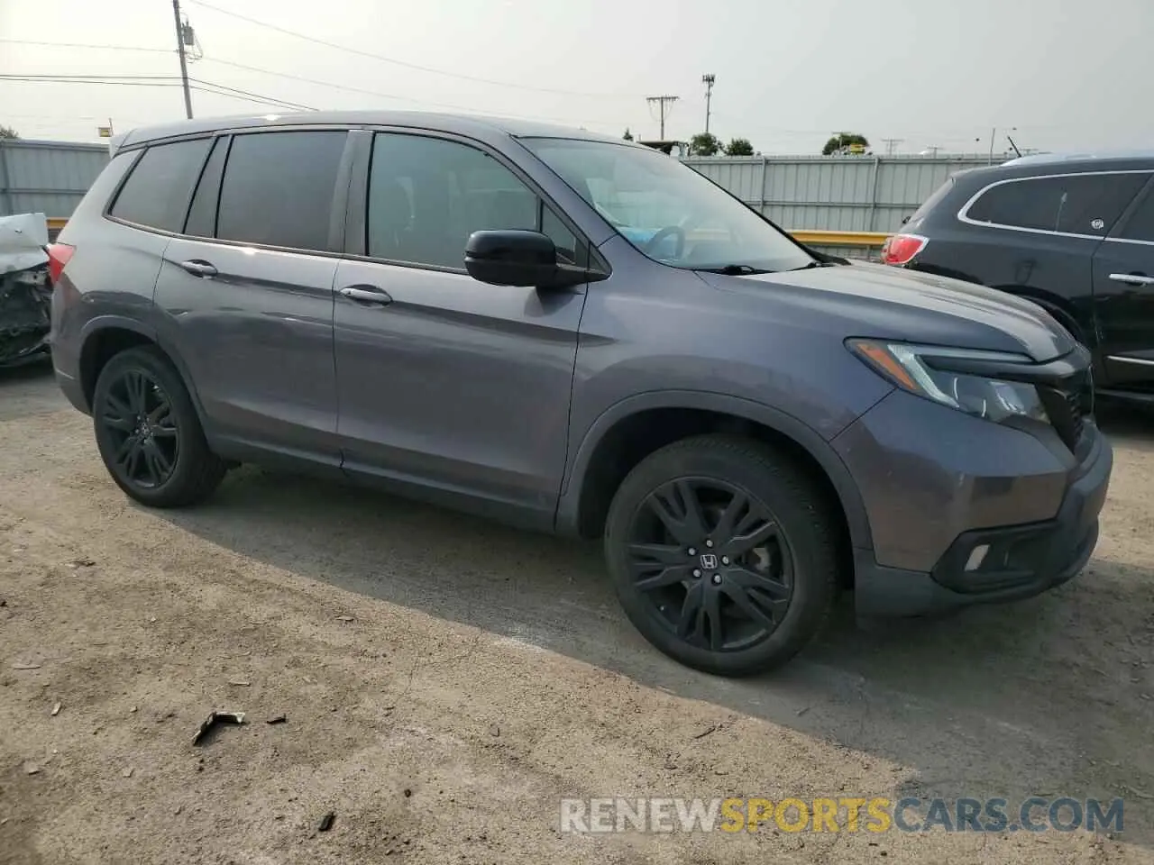 4 Photograph of a damaged car 5FNYF8H29LB014989 HONDA PASSPORT 2020