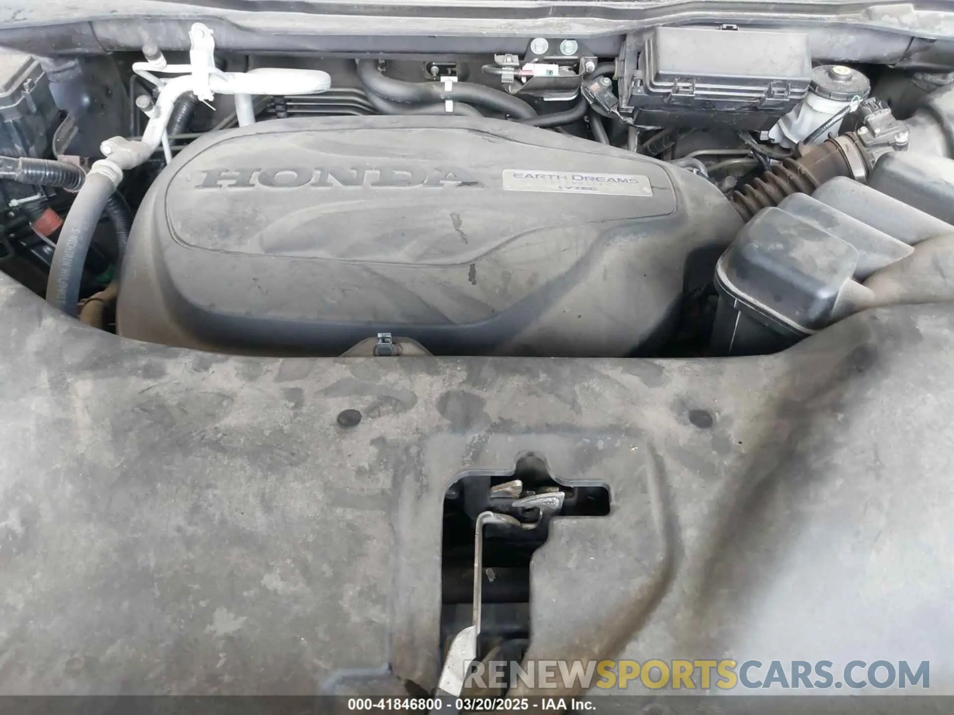10 Photograph of a damaged car 5FNYF8H50LB006189 HONDA PASSPORT 2020